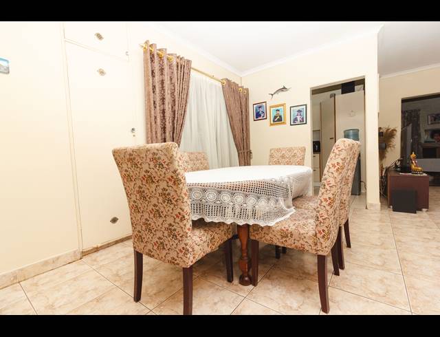 4 BEDROOM FREESTANDING FOR SALE IN MOUNT VERNON